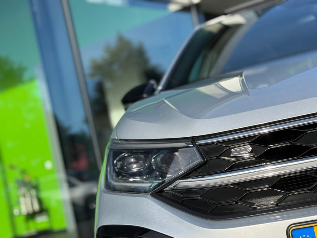 Volkswagen Taigo 1.0 tsi r-line * panoramadak * carplay * acc * clima