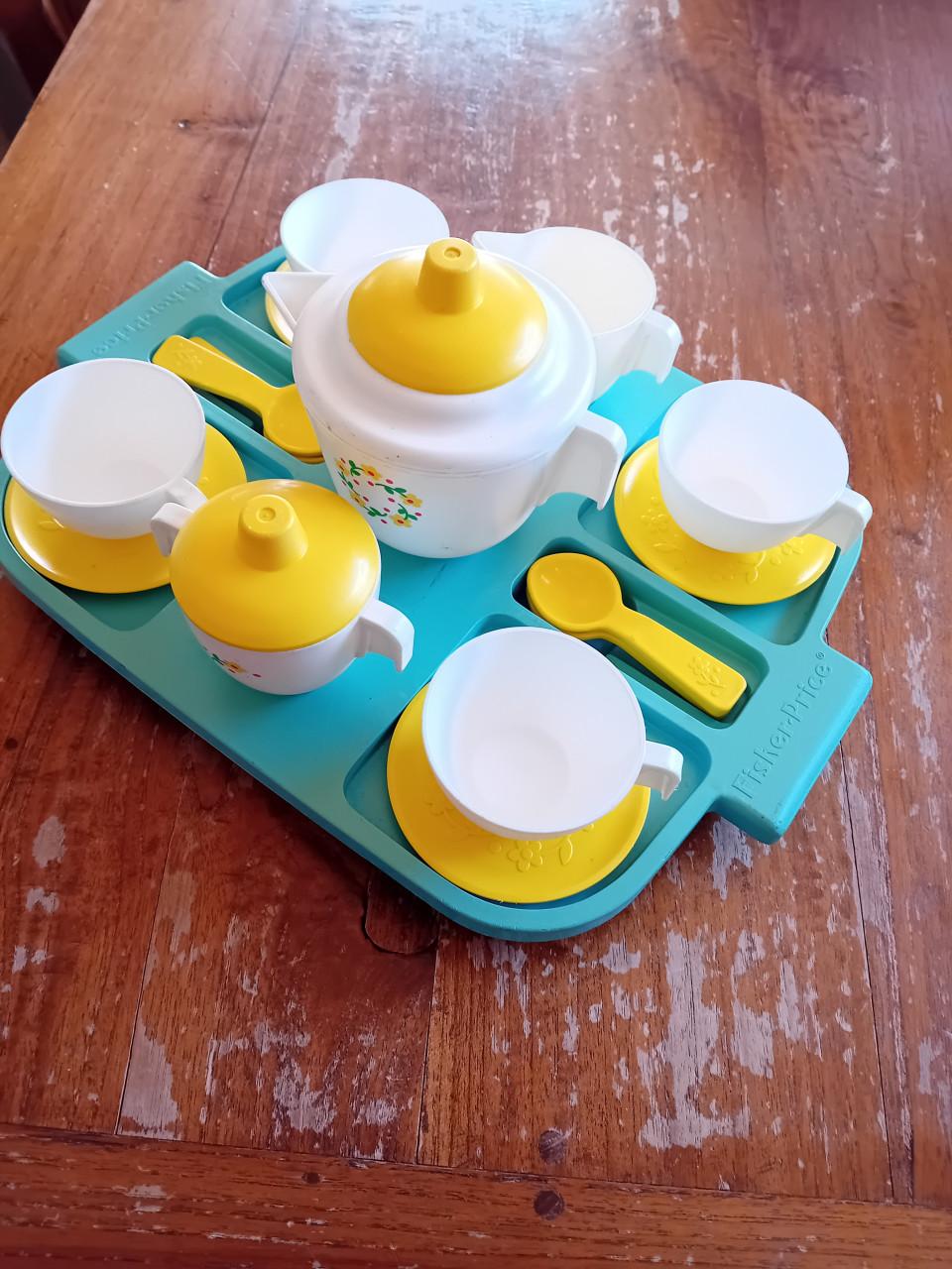 Kinderservies en fornuis van Fischer Price