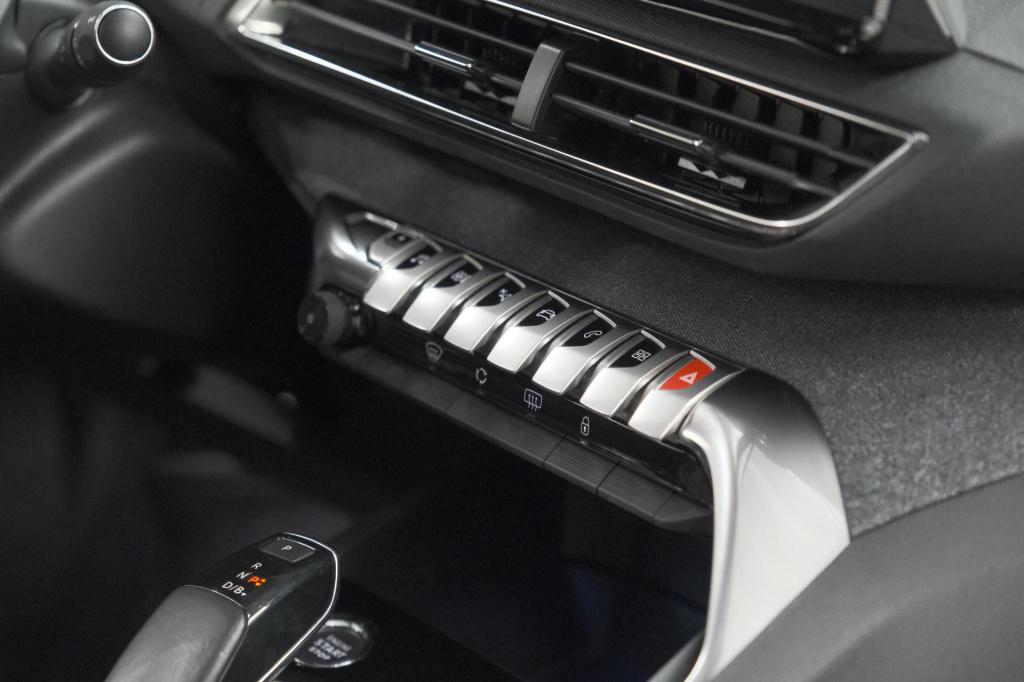 Peugeot 3008 1.6 hybrid 225 allure | plug in hybride | camera | dodehoekdet