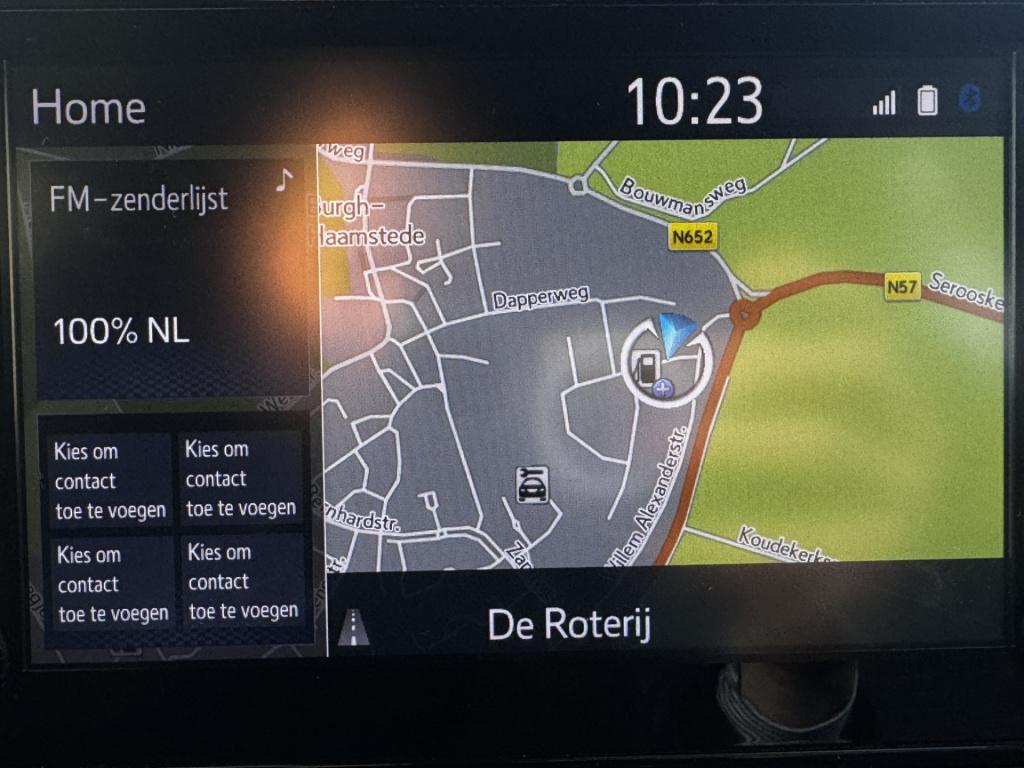 Toyota Rav4 2.5 hybrid style | navigatie | trekhaak | bi-tone |