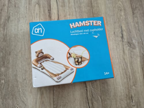 Nieuwe opblaasbare hamster van de Albert Heijn, hamsteren! Drijfbed.
