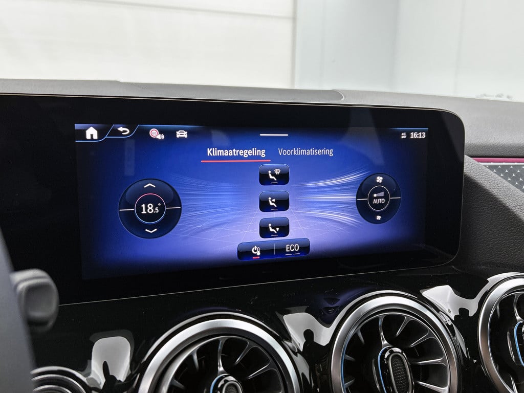 Mercedes-Benz Eqa 250+ business solution 71 kwh | parkeerpakket met achteru