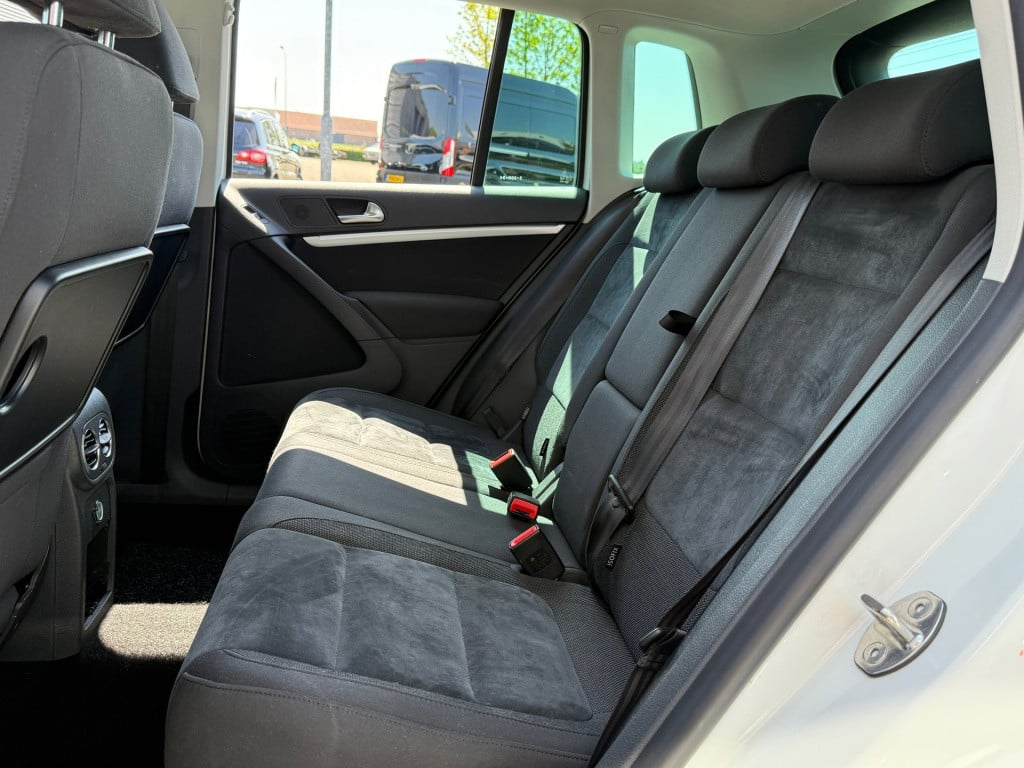 Volkswagen Tiguan 1.4 tsi sport&style automaat