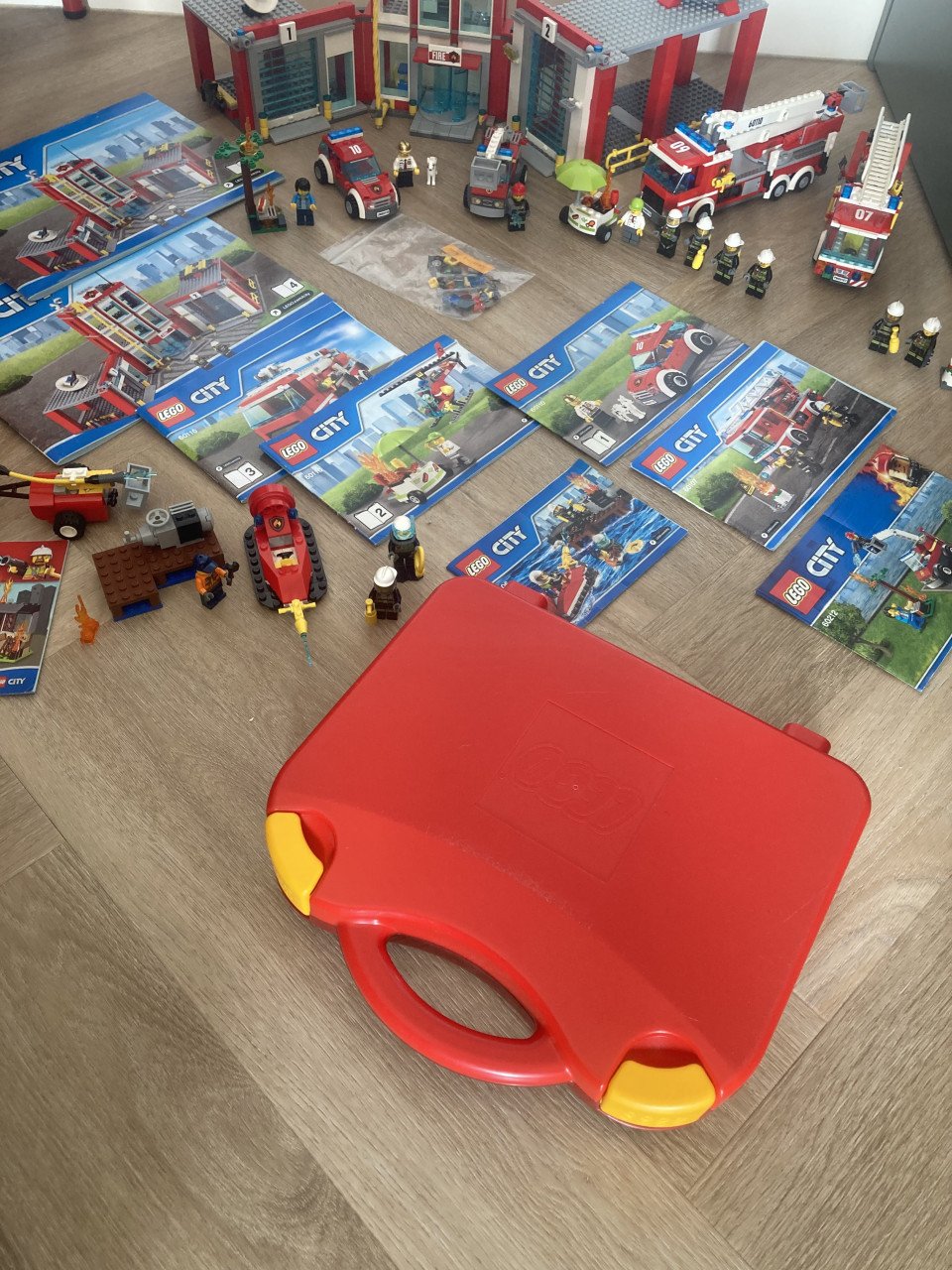 Lego brandweer kazerne 60110 en veel extra’s
