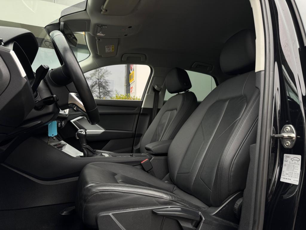 Audi Q3 sportback 35 tfsi pro line * leder * trekhaak * stoelverwarming