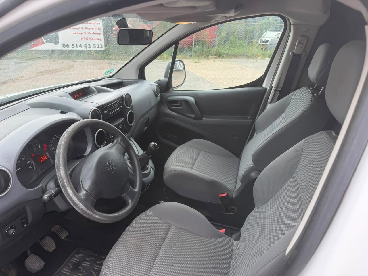 Peugeot partner bj 2012  2450 euro