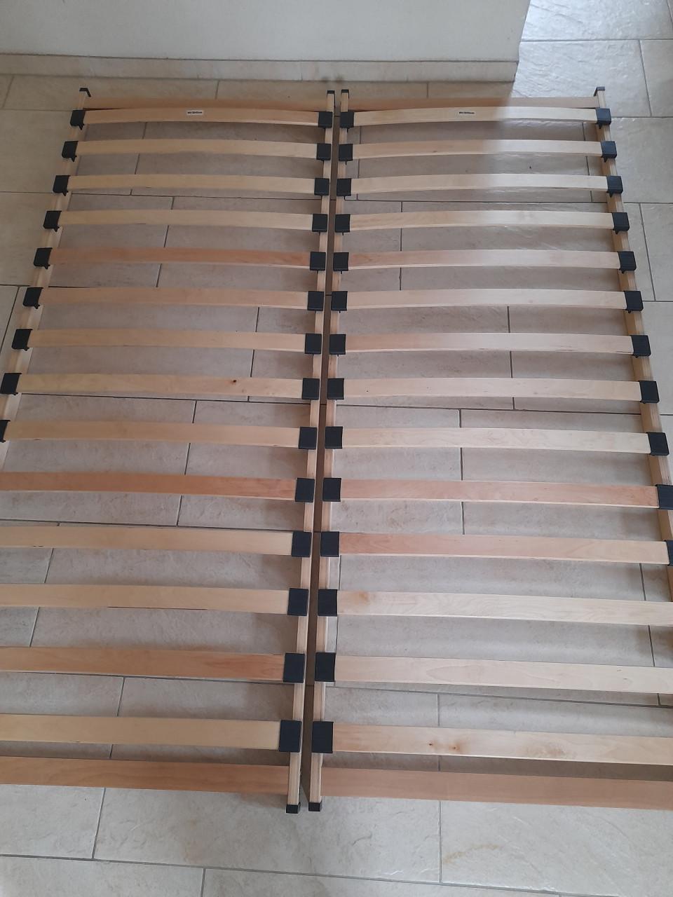 2 x 80 x 200 lattenbodems ( in goede staat )