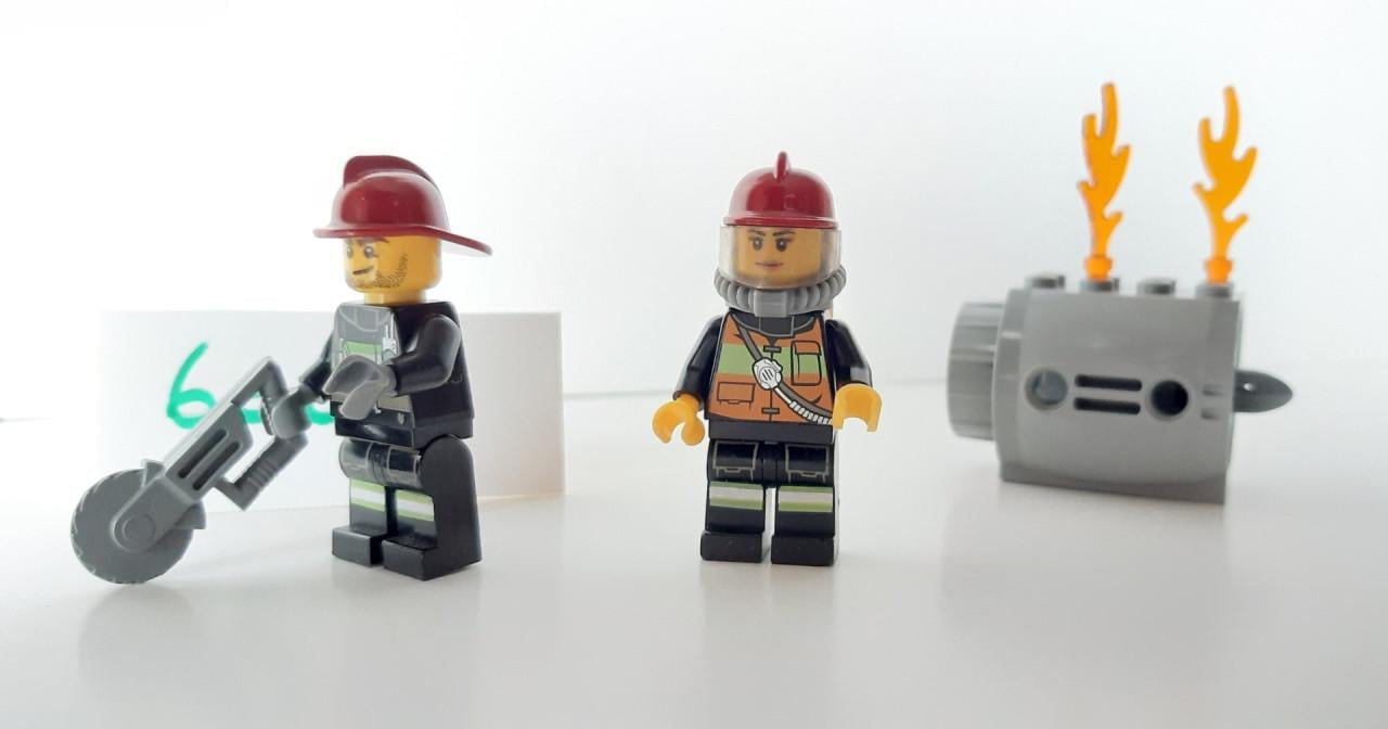 LEGO City 60061: Luchthaven Brandweerwagen