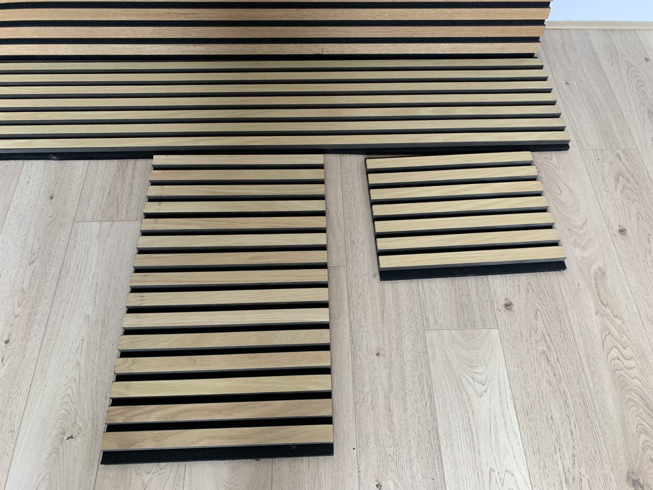 Lattenwand panelen.
