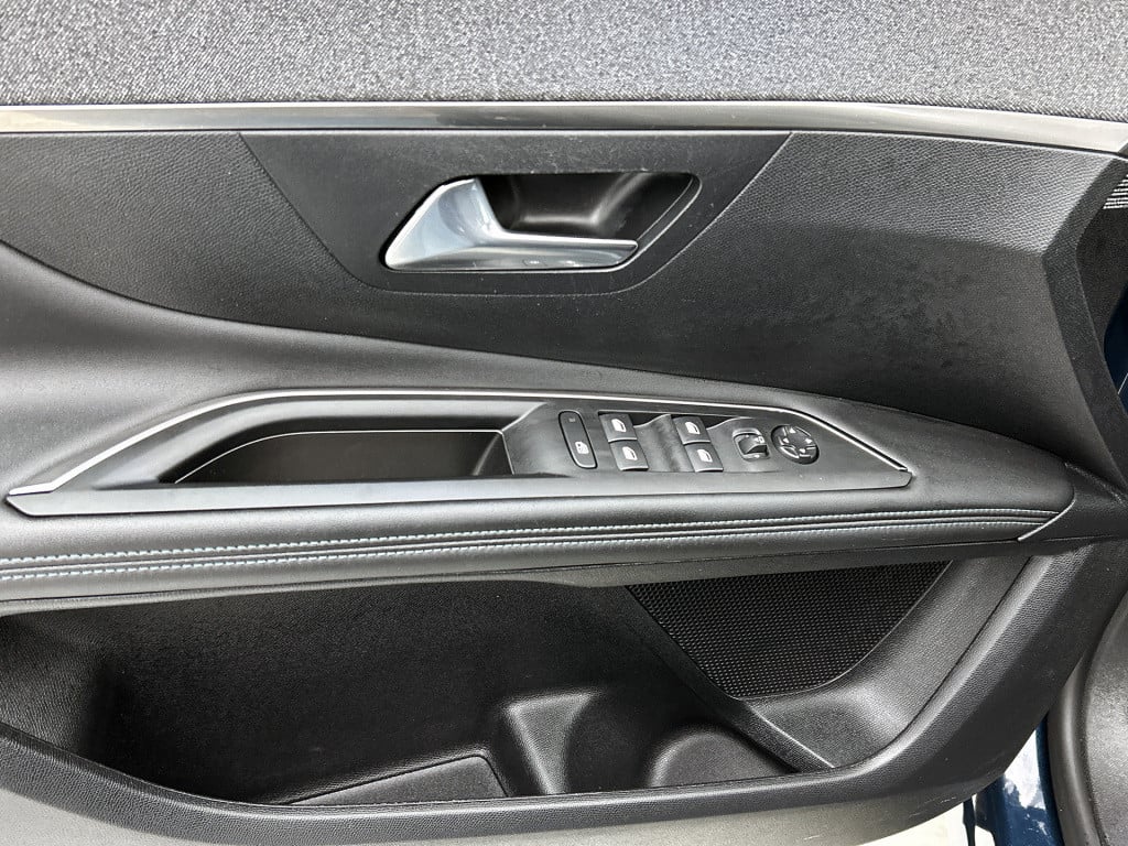 Peugeot 3008 plug-in hybride 225pk automaat allure | rijklaar| panorama dak
