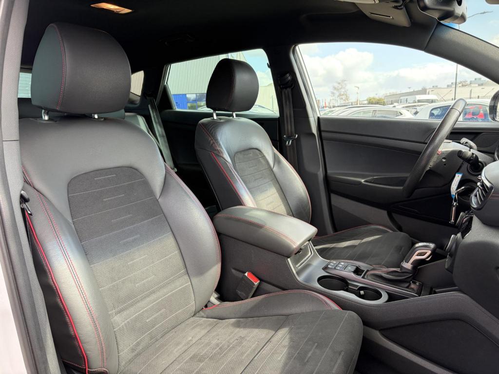 Hyundai Tucson 1.6 t-gdi n-line automaat, trekhaak nl-auto!