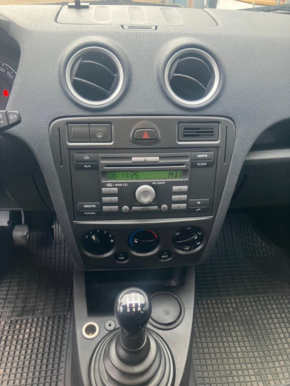 Ford Fusion 1.4-16v champion