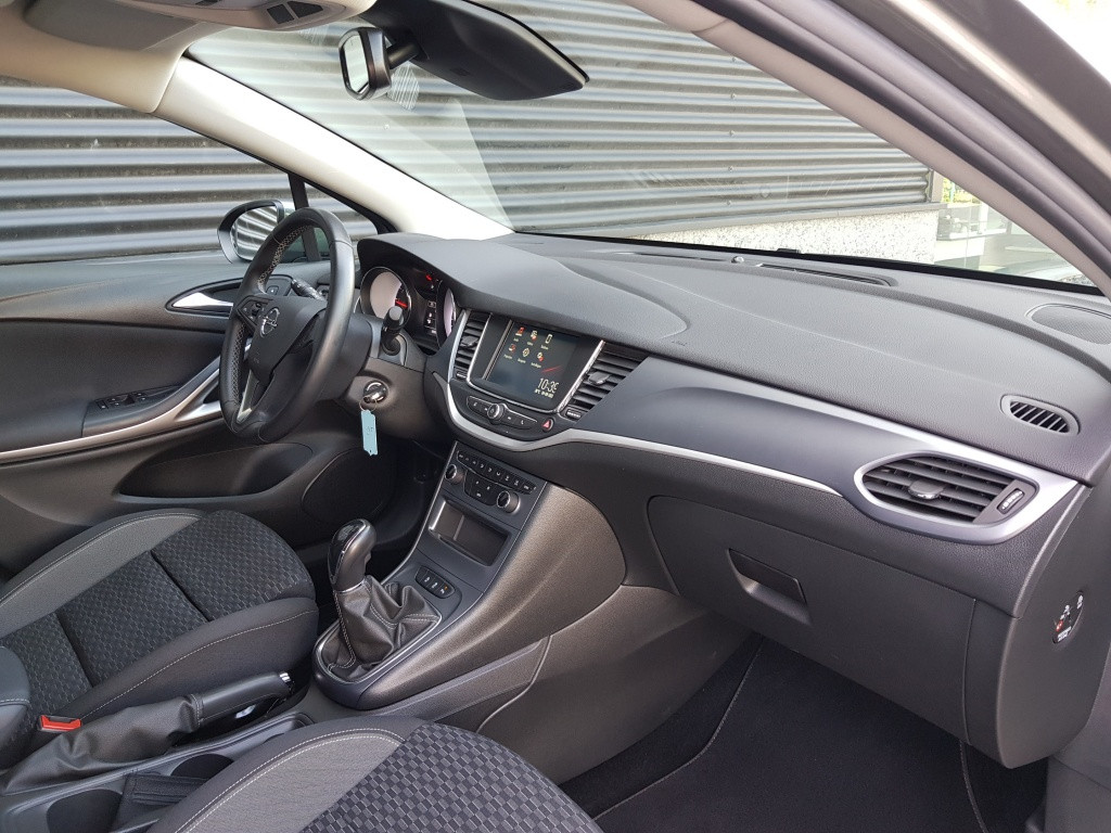 Opel Astra sports tourer edition 1.2