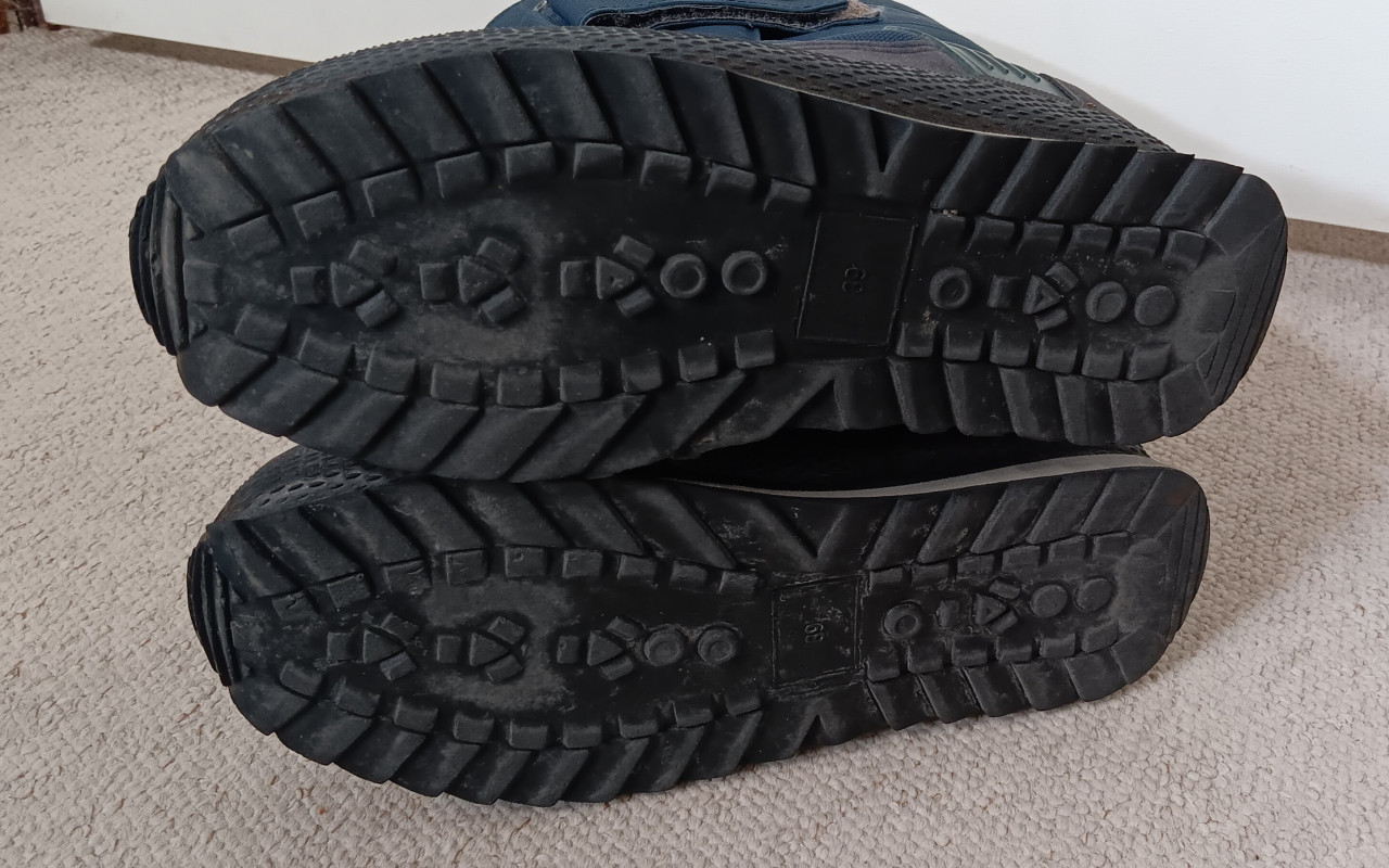 SNOW-/MOONBOOTS