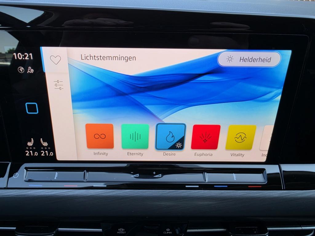 Volkswagen Golf 1.5 etsi style edition | clima | navi | acc | virtual |