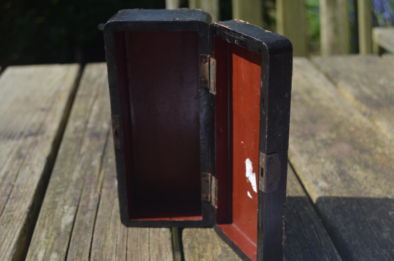 Klein laque doosje, mogelijk Chinees