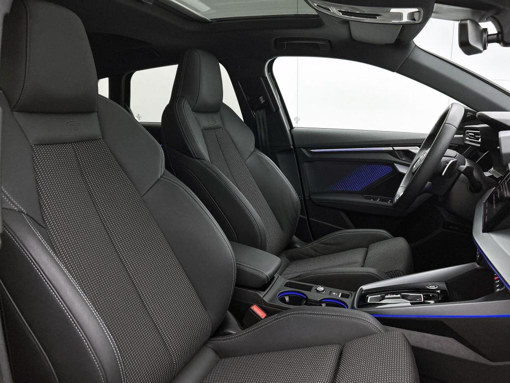 Audi A3 sportback 35 tfsi s edition | 2x s-line | panoramadak | sonos | mat