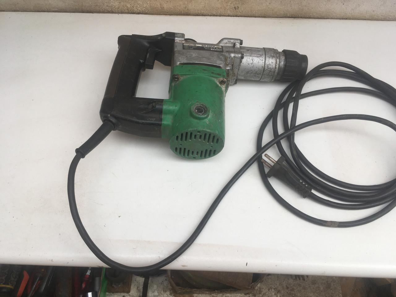 Boorhammer hitachi sds dh25pa 650 watt in goede staat