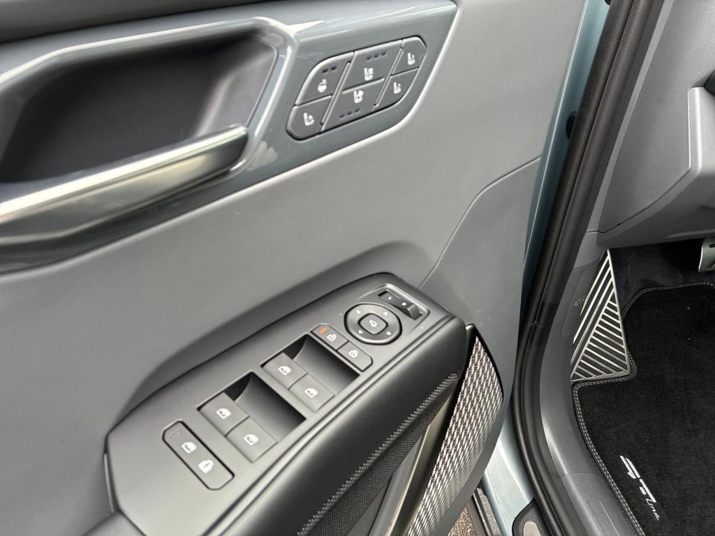 Kia Ev9 gt-line awd 99.8 kwh | premium audio | 7 zits | schuif kantel dak |