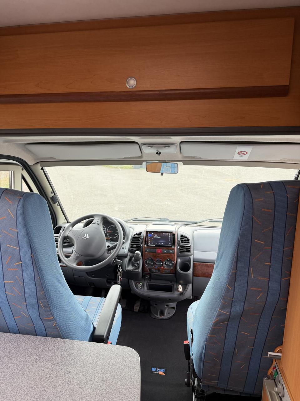 Rijk uitgeruste Globecar buscamper, Citroën 2.8 HDI 107 KW