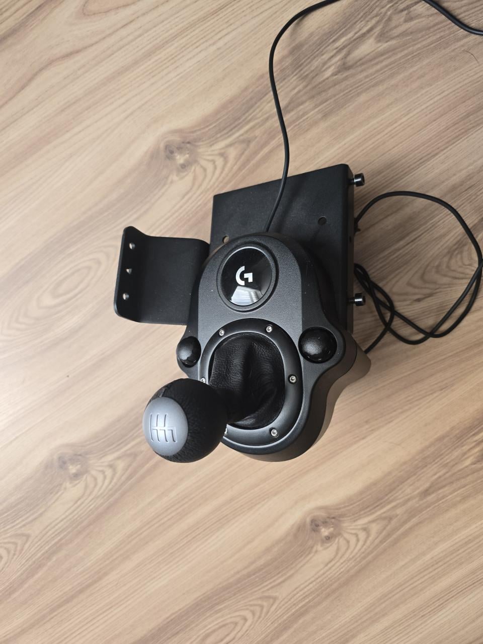 Playseat trophy + logitech g29 + shifter + mat