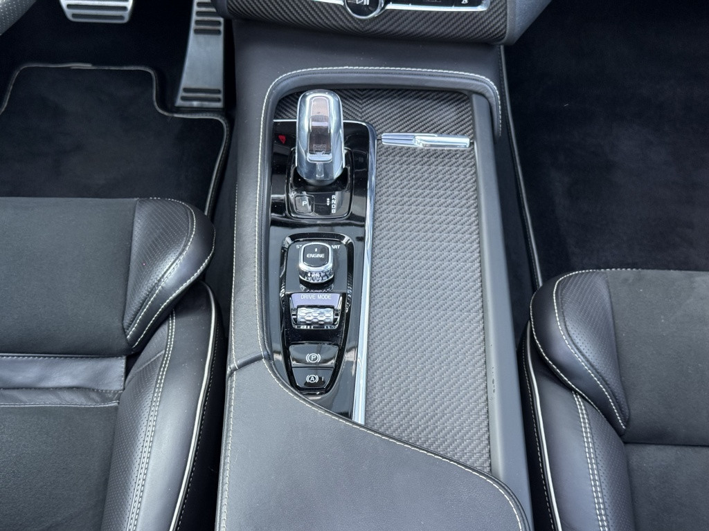 Volvo XC90 t8 405pk awd r-design| luchtvering| camera| panodak