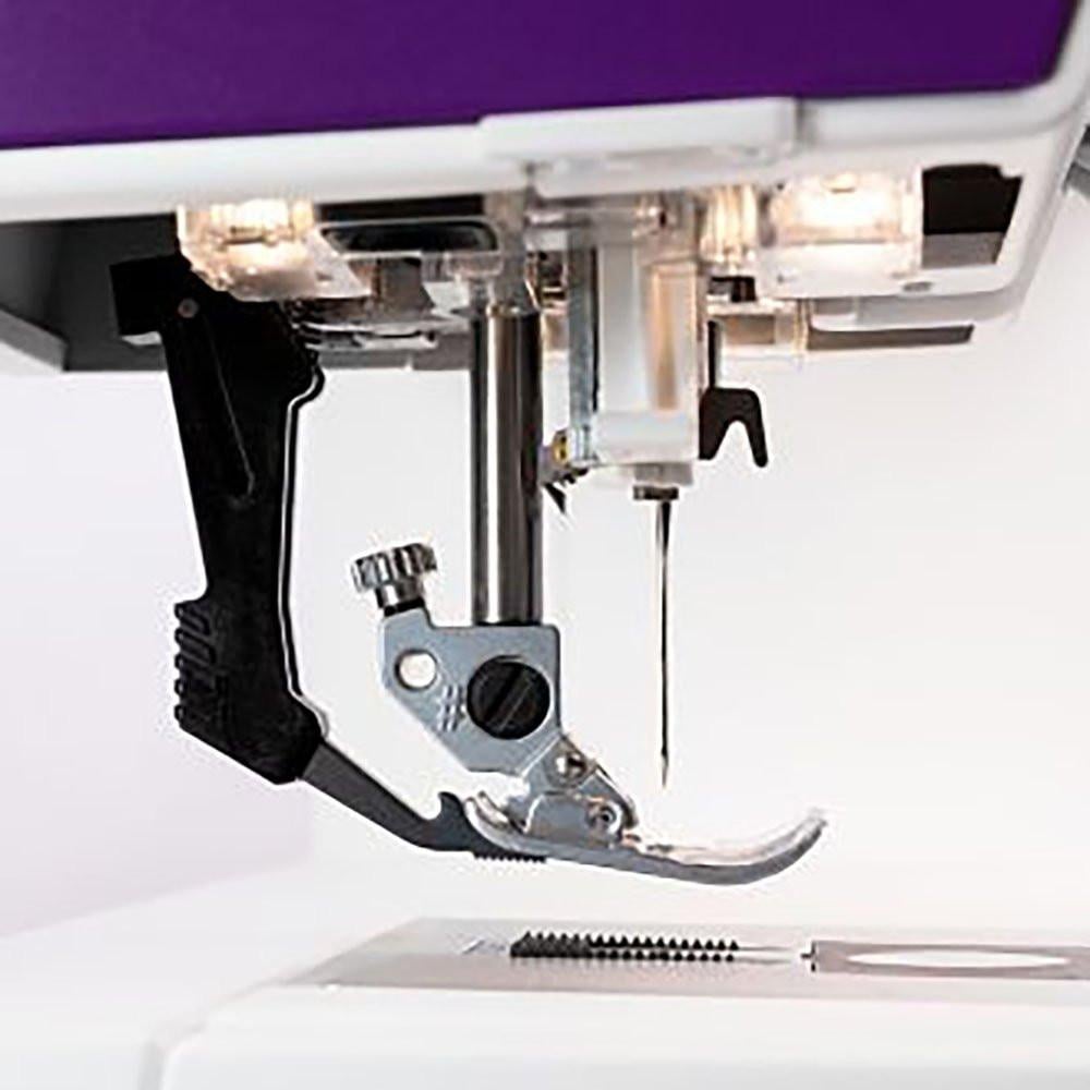 Oeps.....!! naaimachine stuk?