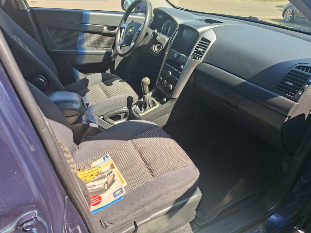 Chevrolet Captiva 2.4i style 2wd