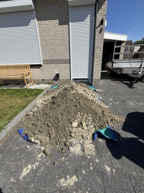Gratis zand op te halen. Halve kuub