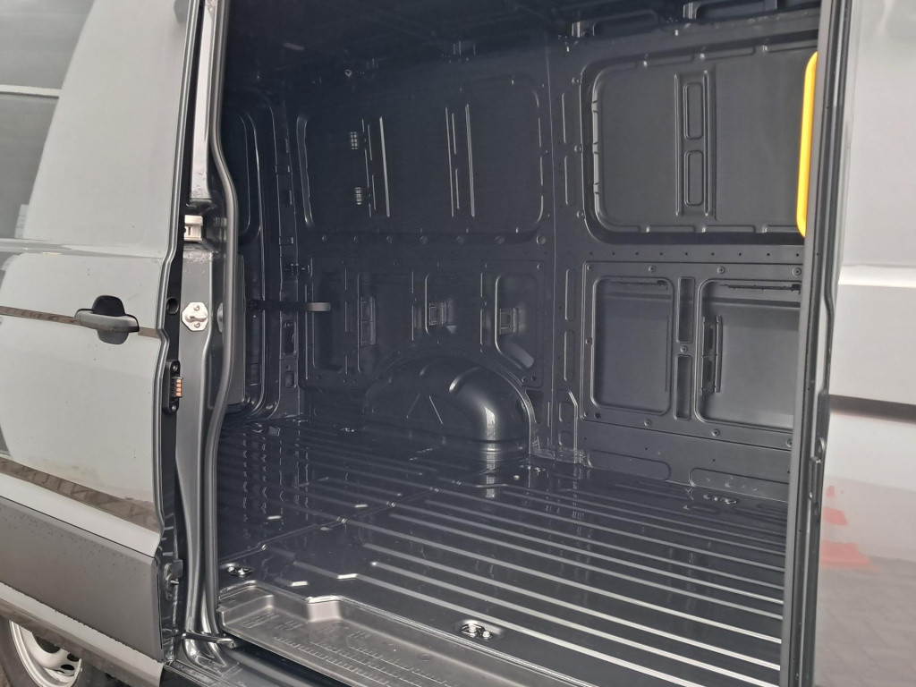 Volkswagen Crafter trendline l3 2.0 tdi eu6 103 kw (140 pk) gvw 3.0t