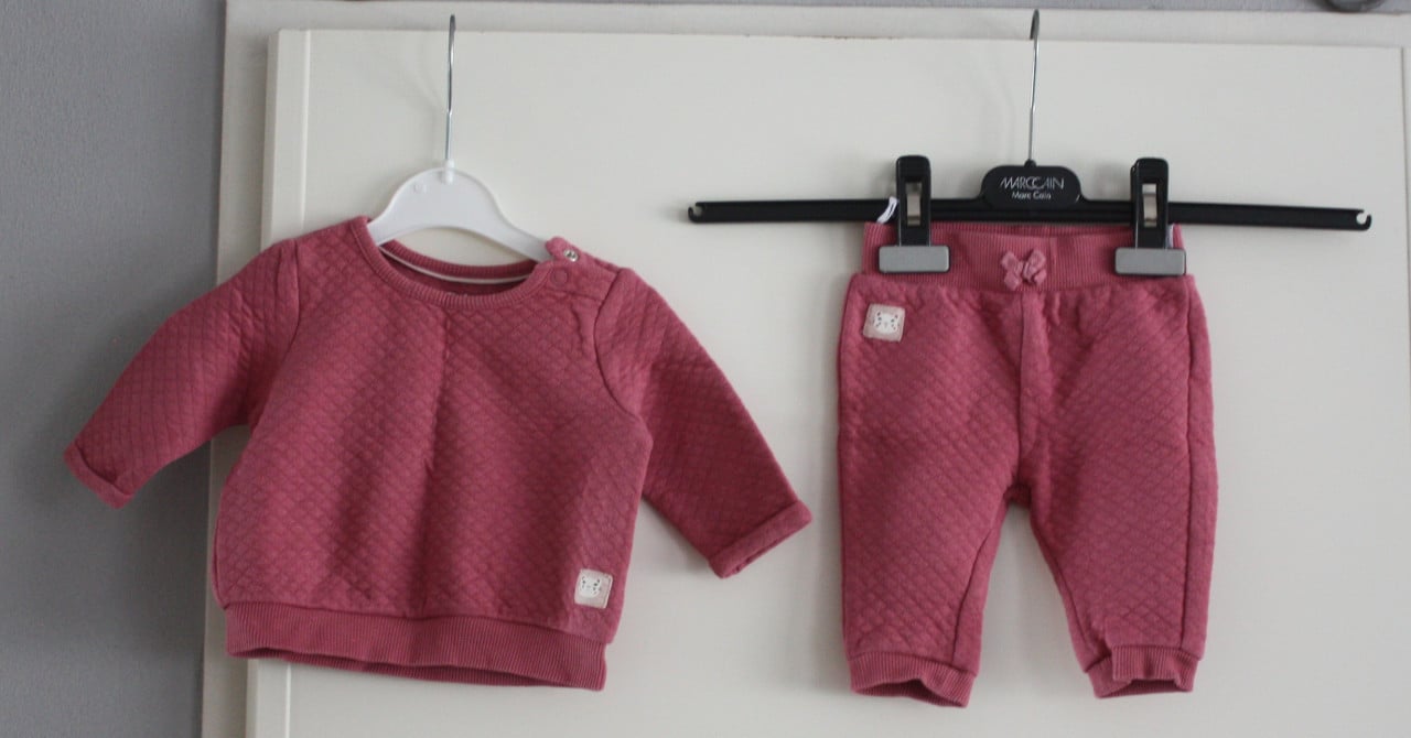 Roos pakje trui broek  maat 62