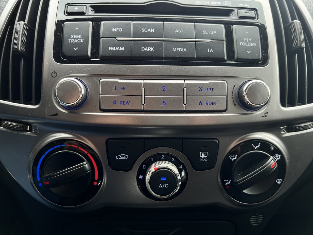 Hyundai I 20 1.2i i-motion | radio | airco | trekhaak