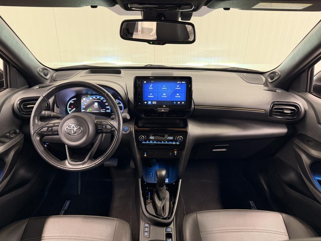 Toyota Yaris Cross 1.5 hybrid launch ed| pano| jbl| hud| adap.cruise| leder