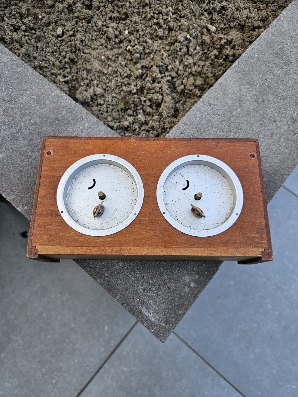 Leuke vintage analoge schaakklok van het duitse merk garde