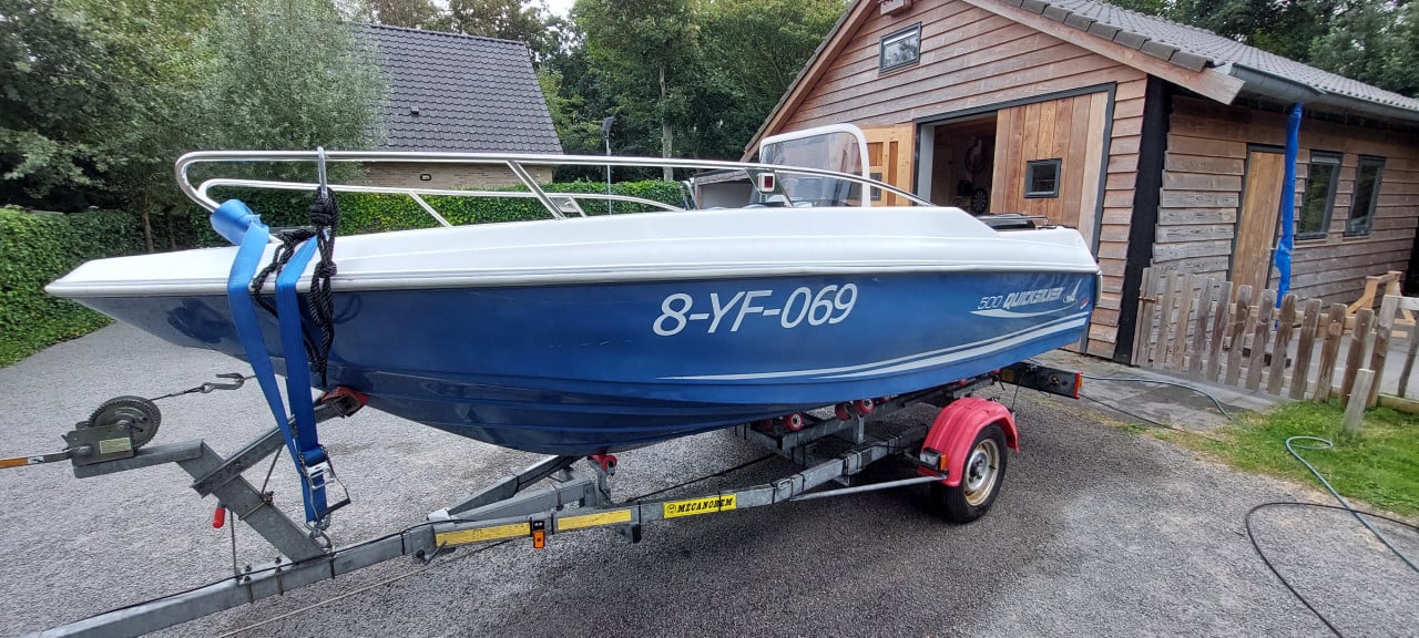 QuickSilver Commander 500 met 4takt 50 pk mercury buitenboord motor