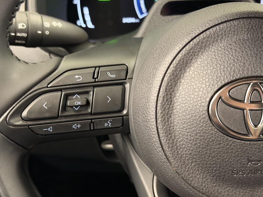 Toyota Aygo X hybrid 115 play