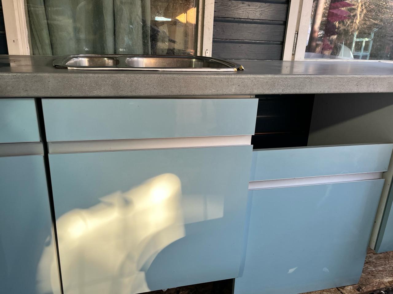 Siematic lichtblauw keukenblok met dubbele gootsteen