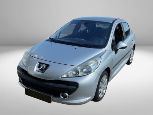 Peugeot 207 1.4- 16V XR / 130.000 / Vol jaar APK / Airco / Carplay