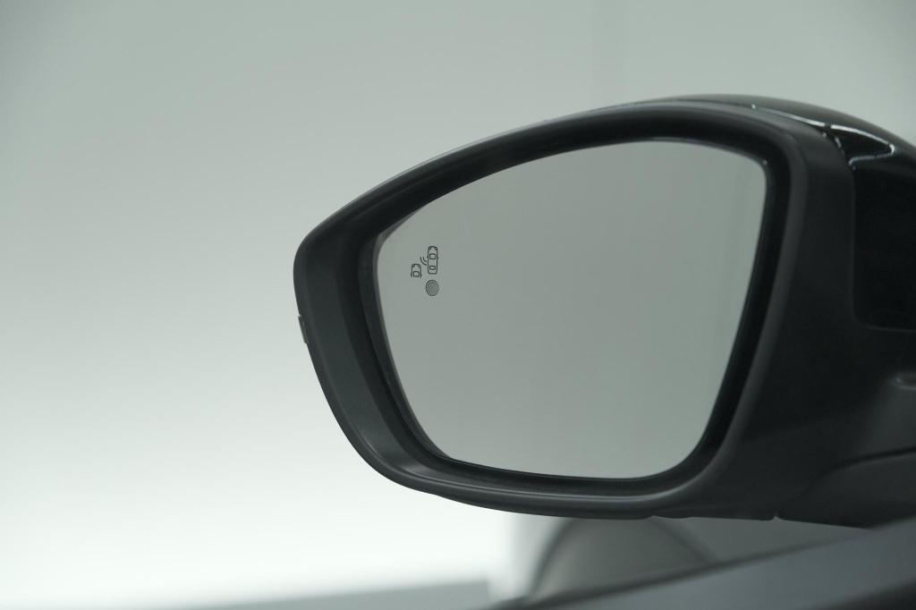 Peugeot 2008 1.2 hybrid 136 allure | 360 camera | adaptieve cruise control 