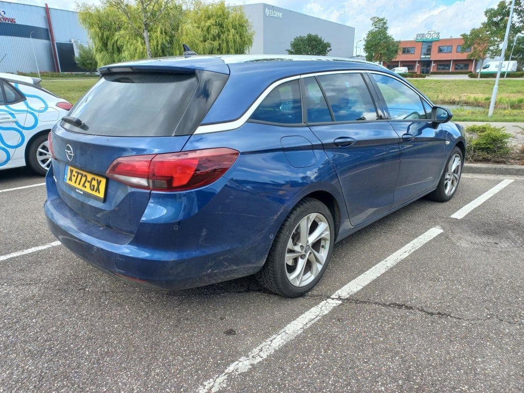 Opel Astra sports tourer 1.2 blitz elegance
