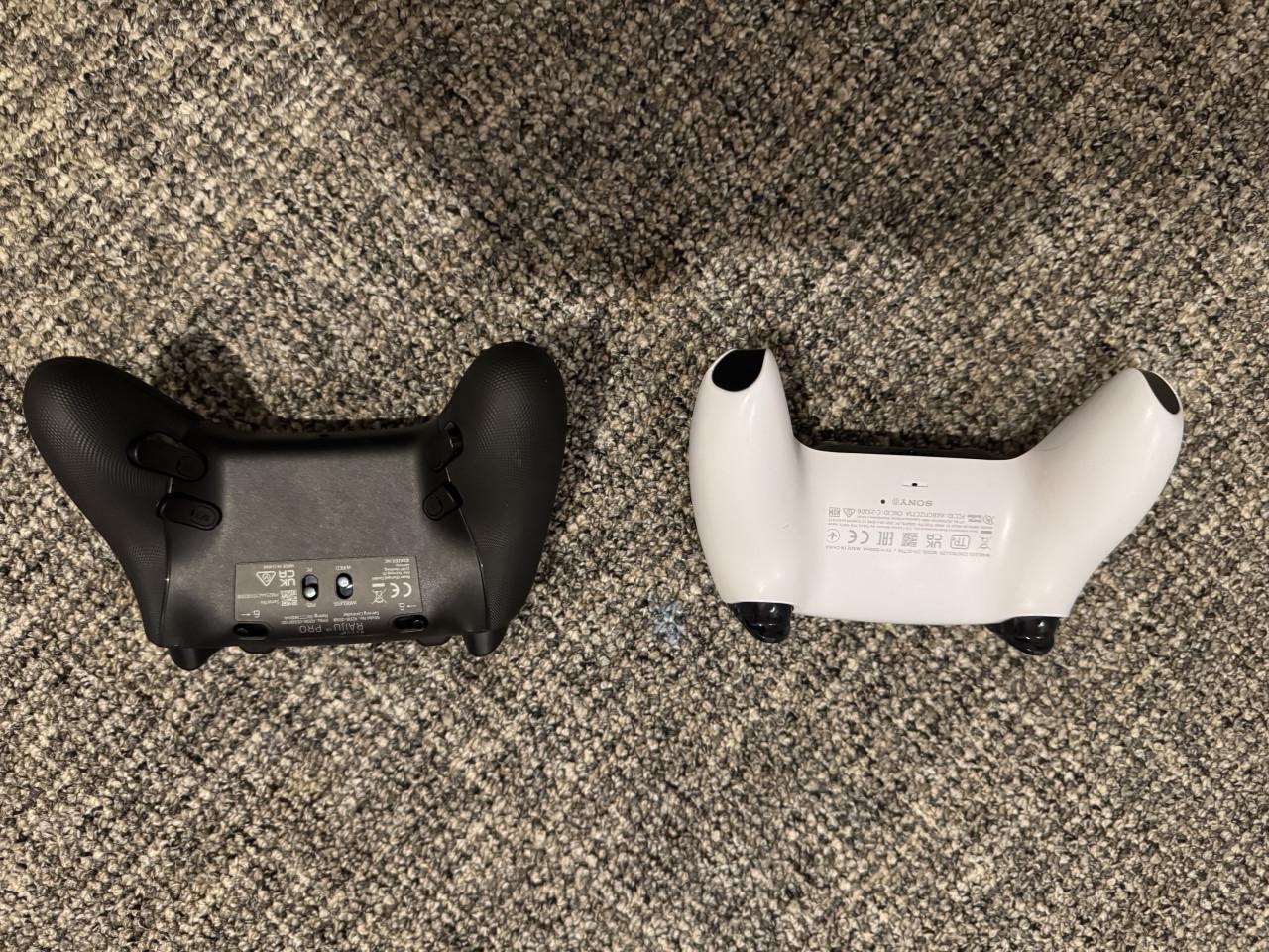 Ps5 met twee scuf controllers, 1 ps5 controller en 2TB geheugen