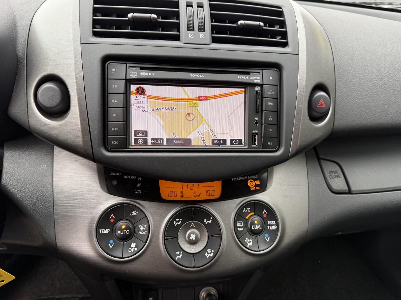 Toyota RAV4 - 2.0 VVTi Dynamic 2WD