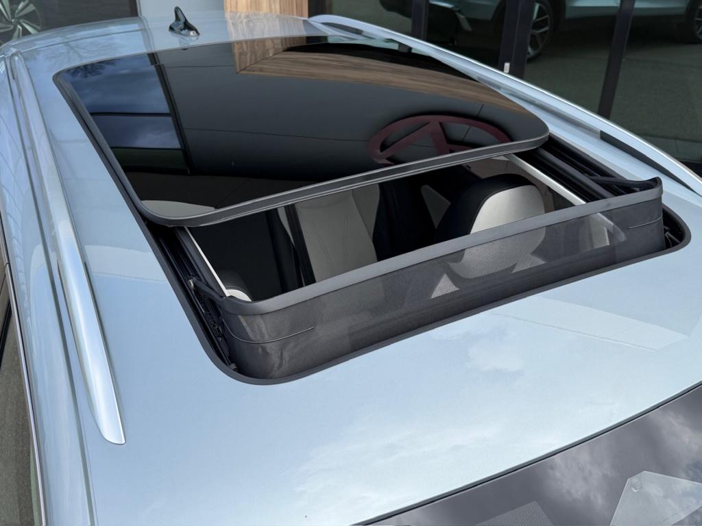 Volkswagen Tiguan 1.5 ehybrid elegance 204pk | panoramadak | trekhaak | 20"