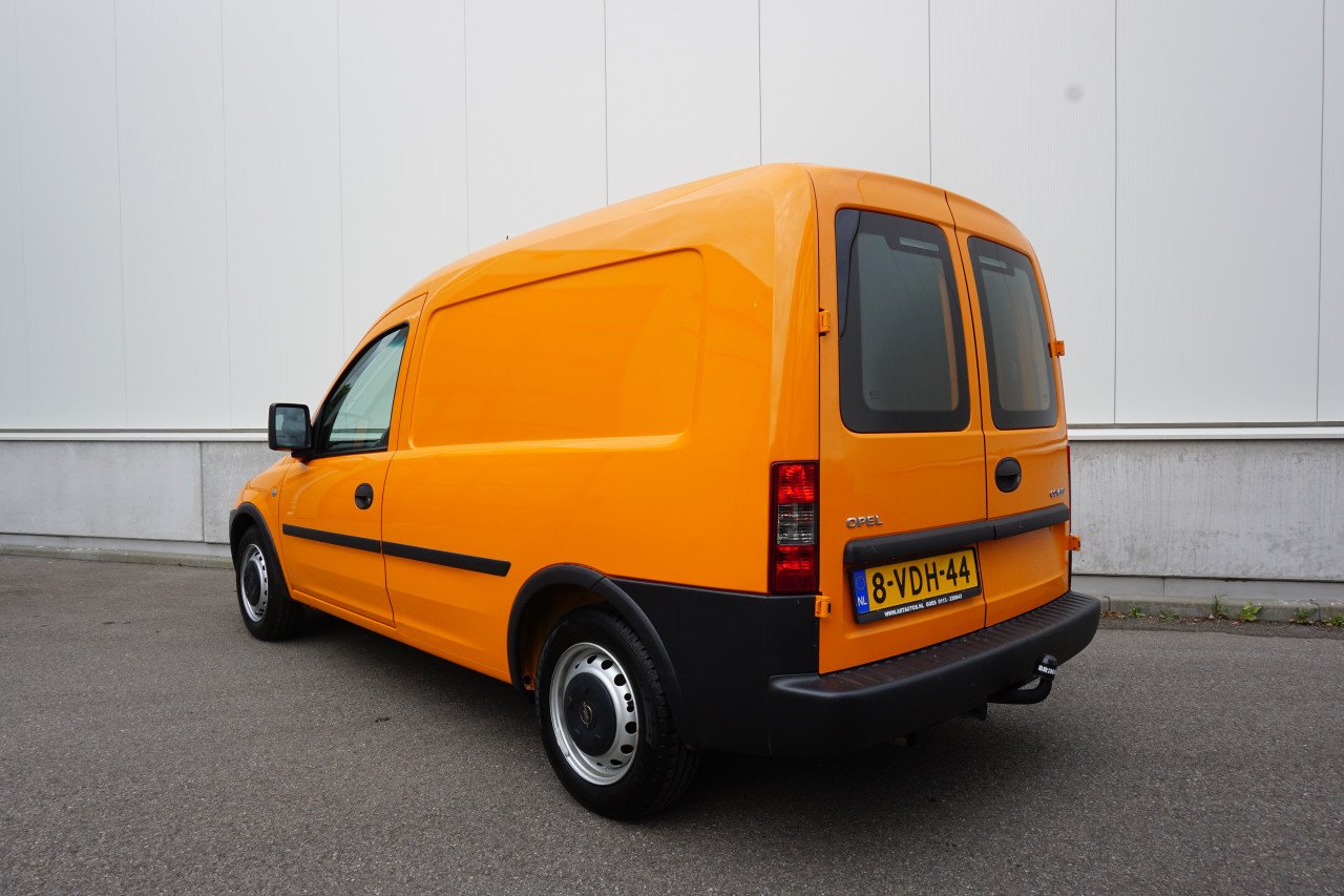Opel Combo 1.6 Comfort - Nieuwstaat! / Benzine / Marge / Trekhaak / NAP