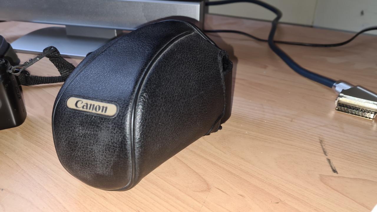 Canon EOS 1000 F fotocamerabody