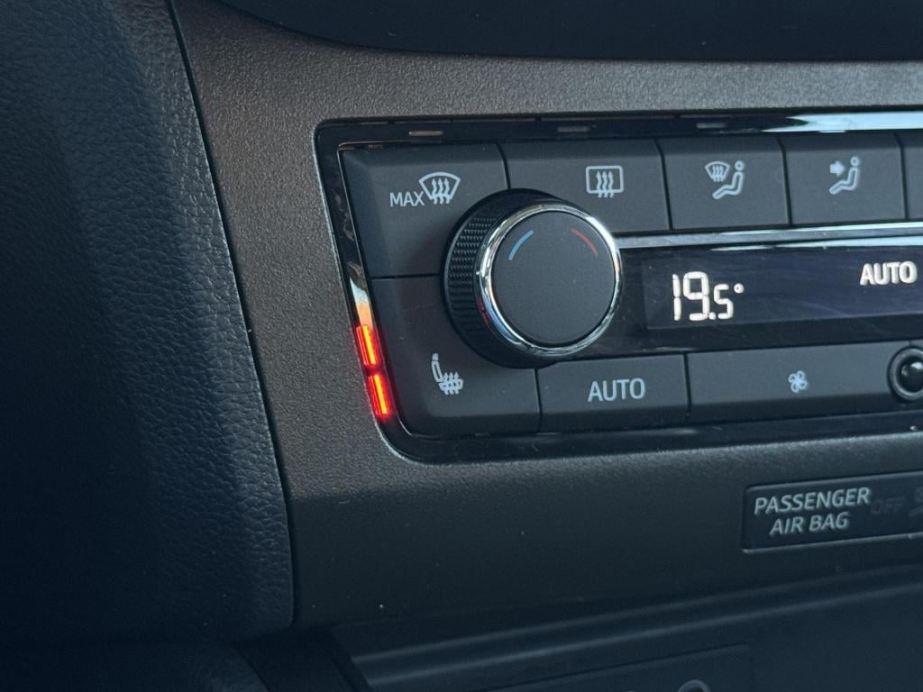 Seat Ibiza 1.0 tsi style business intense trekhaak, winter pack!