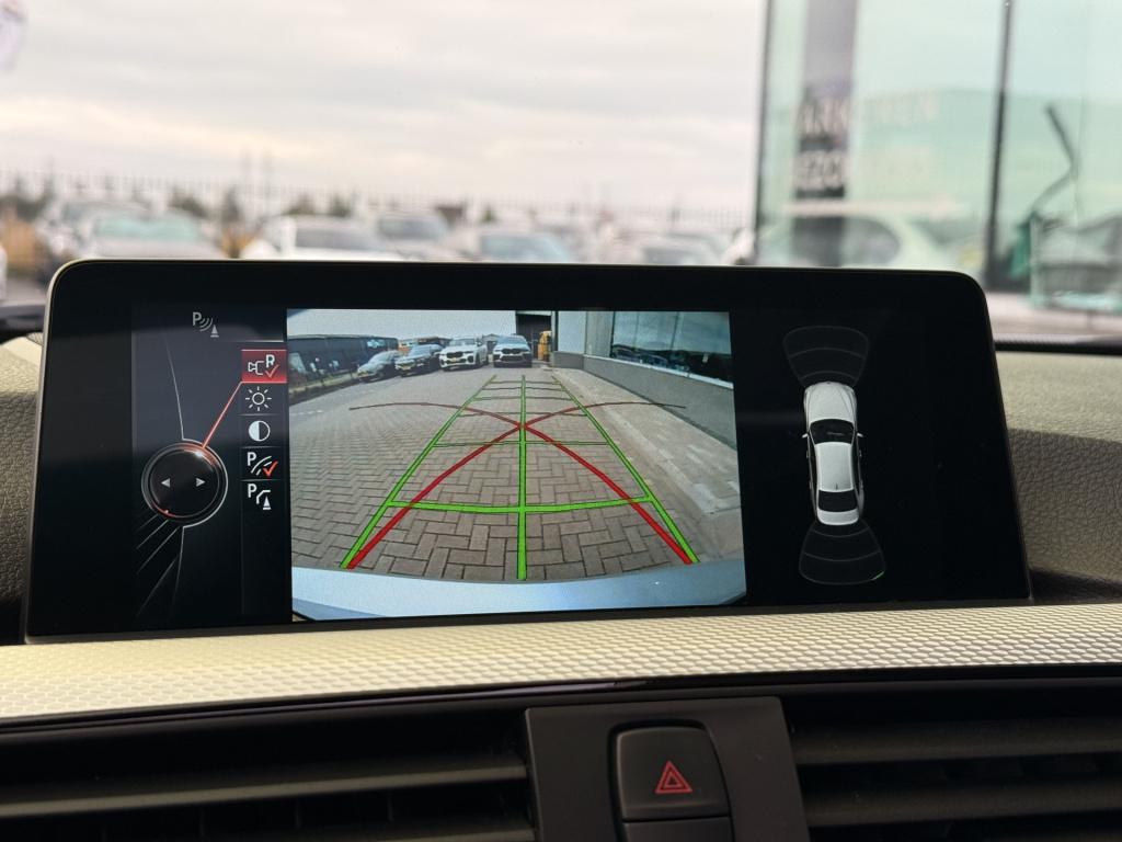 BMW 3-serie 330e m-sport | leder | harman/kardon | memory | stoel/stuurverw