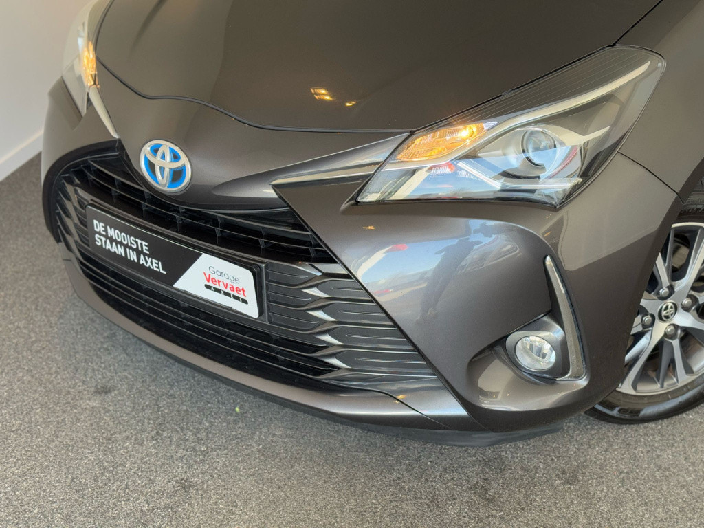 Toyota Yaris 1.5 hybrid y20 exclusive edition