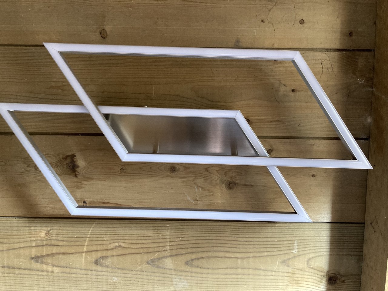 Moderne plafond of wandlamp