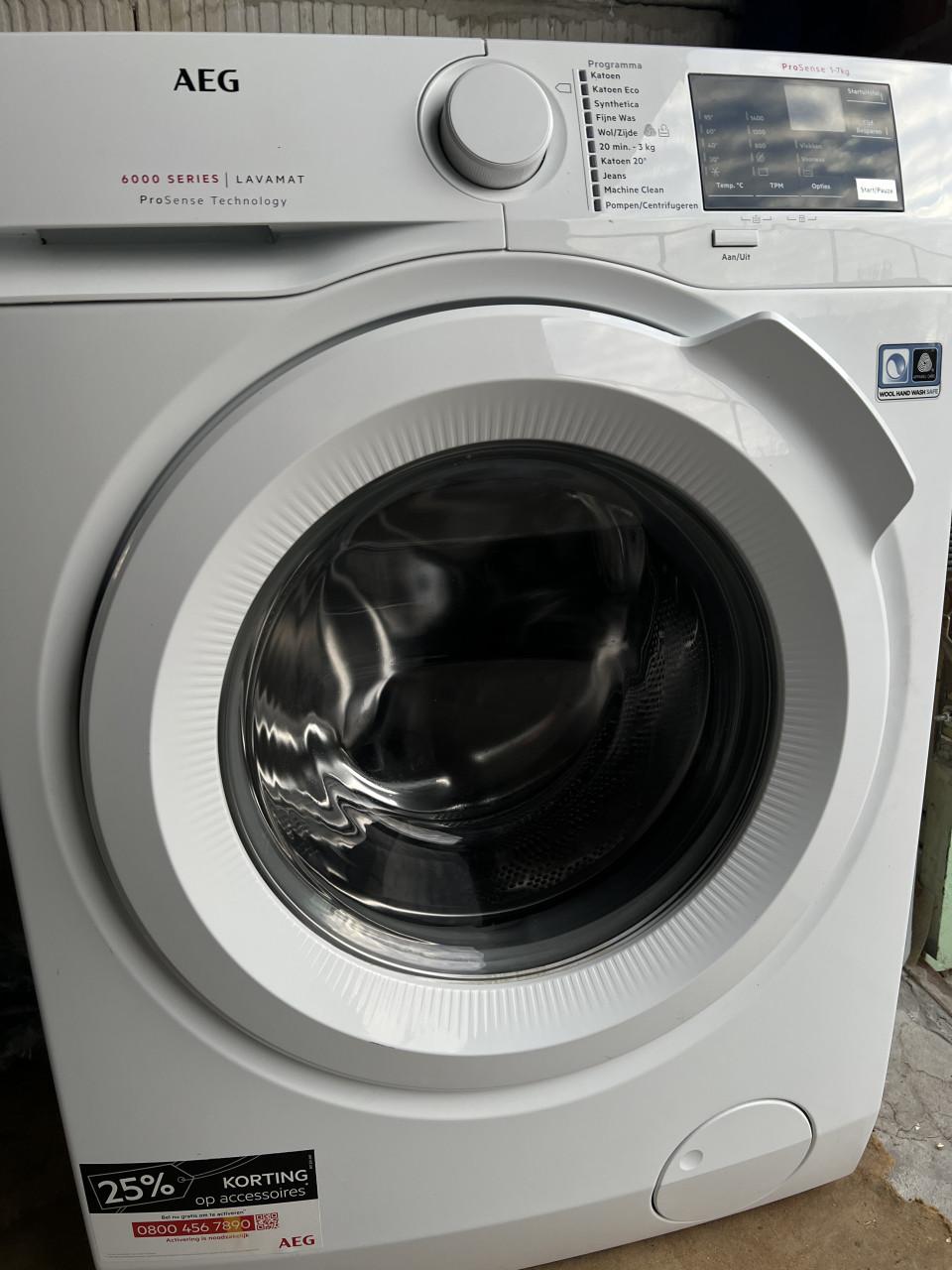 A+++ klasse AEG L6FBN5740 Wasmachine 7 kg. 1400 toren als nieuw